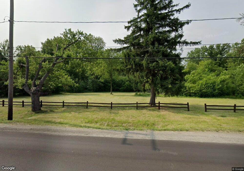 1302 E Carpenter Rd, Flint, MI 48505 - photo 1