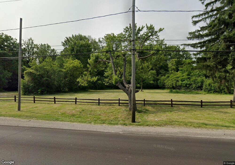 1306 E Carpenter Rd, Flint, MI 48505 - photo 1