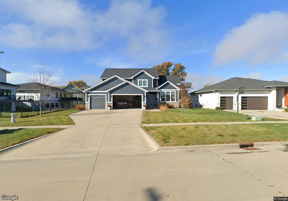 153 S 91st St, West Des Moines, IA 50266 - photo 1