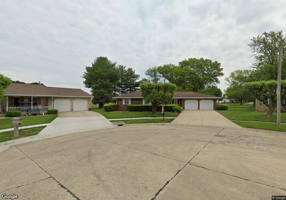 1112 N 31st St, Mattoon, IL 61938 - photo 1