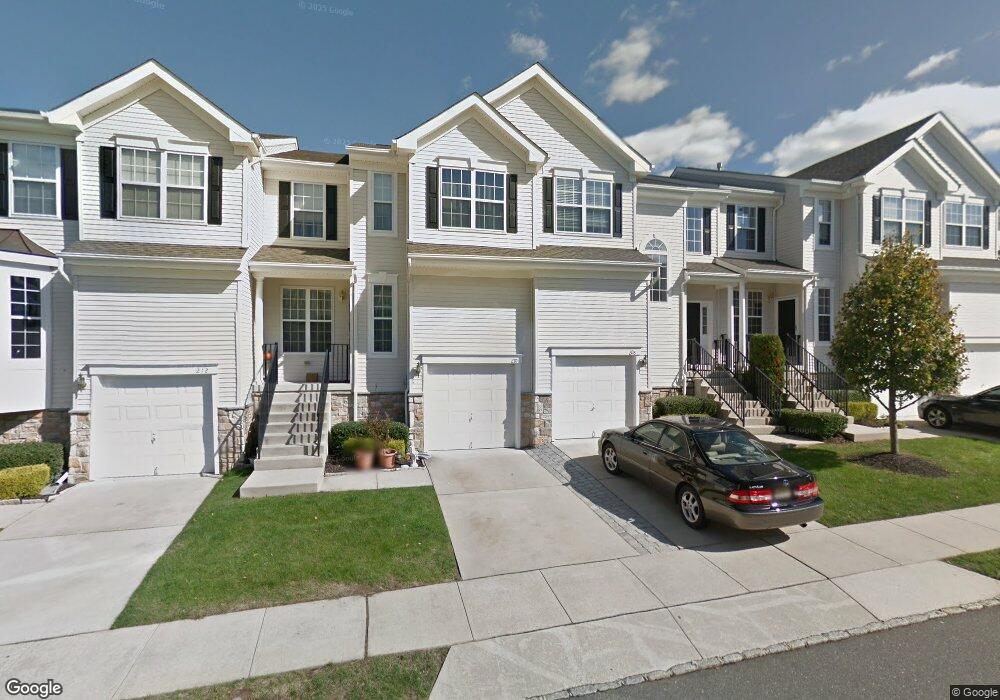 208 Hawthorne Way unit 208, Riverside, NJ 08075 - photo 1