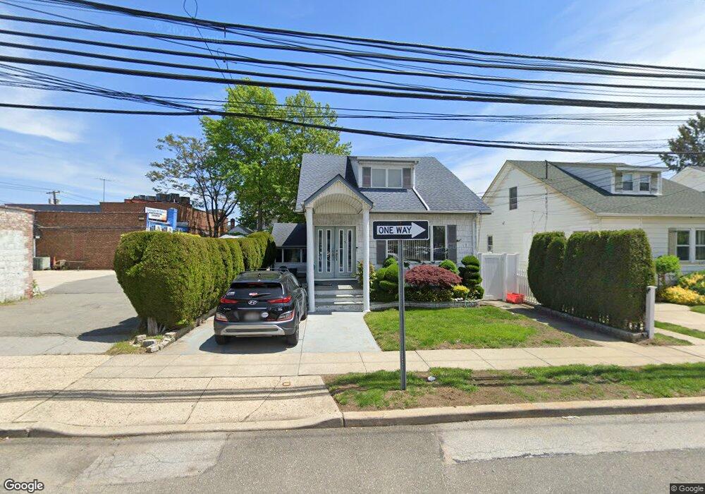 15 James St, Franklin Square, NY 11010 - photo 1