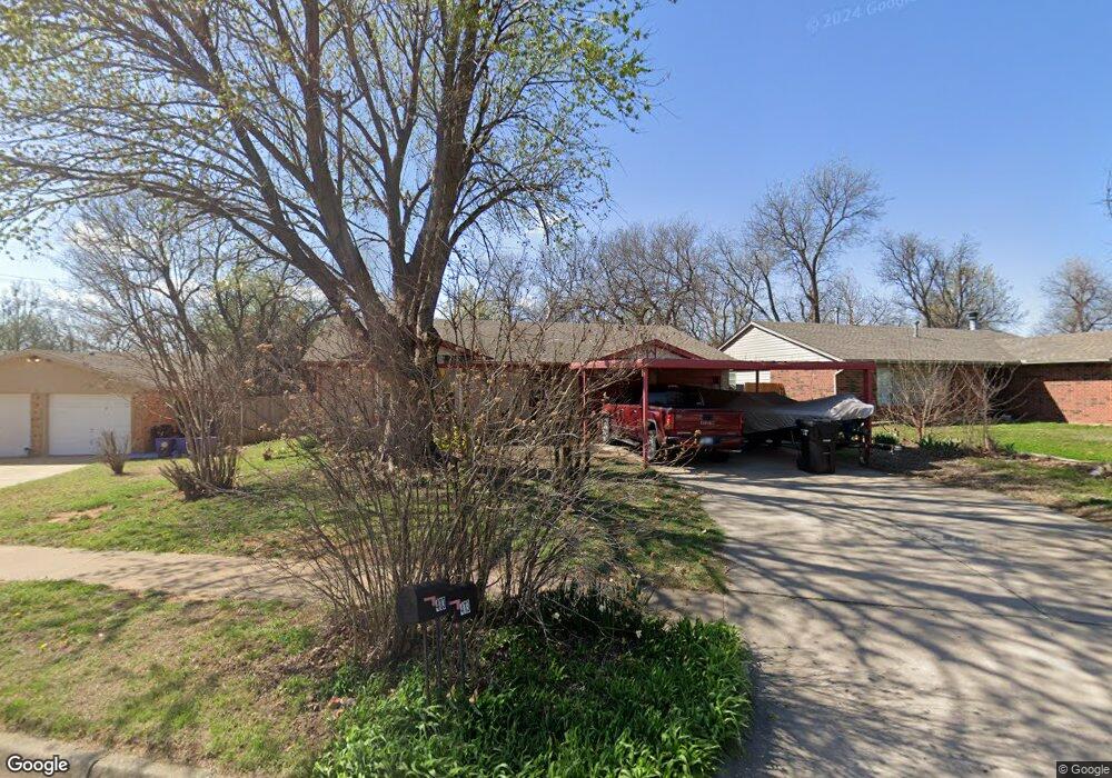 413 N Ramblin Oaks Dr, Moore, OK 73160 - photo 1