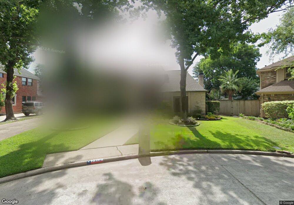 7210 Holder Forest Cir, Houston, TX 77088 - photo 1
