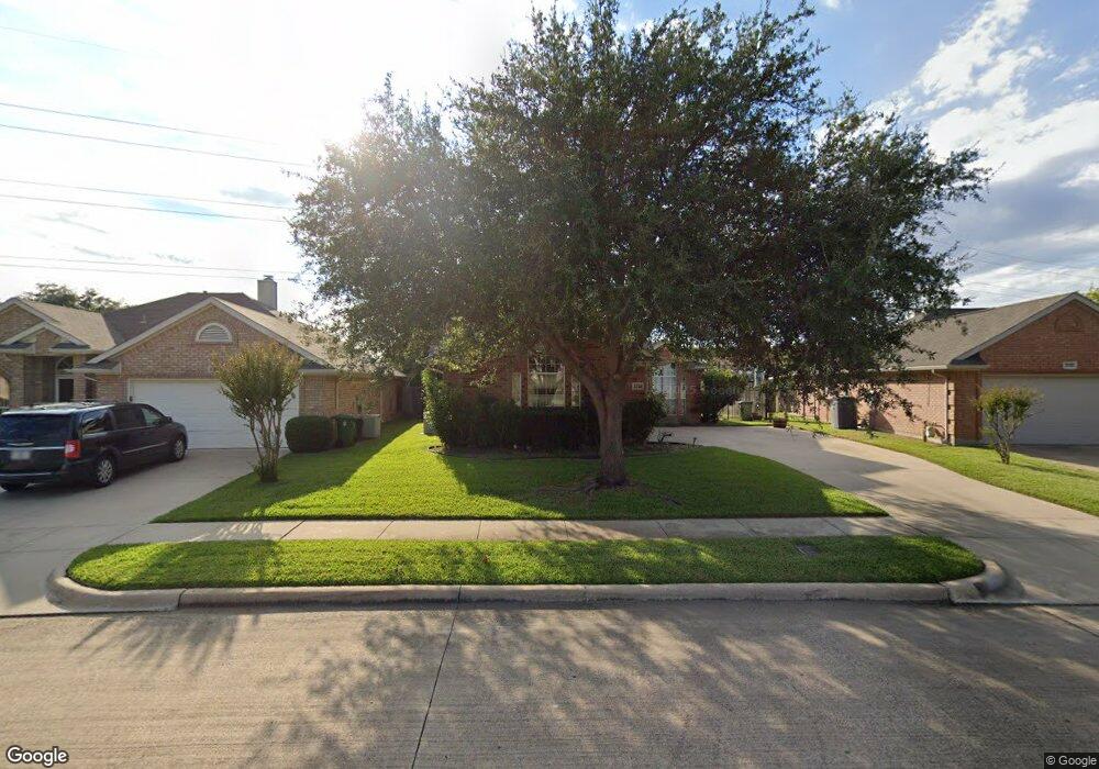 2733 Crystal Glenn Cir, Hurst, TX 76054 - photo 1