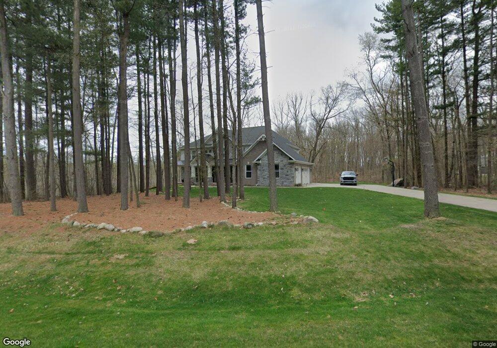 5639 Evergreen Knoll, Howell, MI 48855 - photo 1