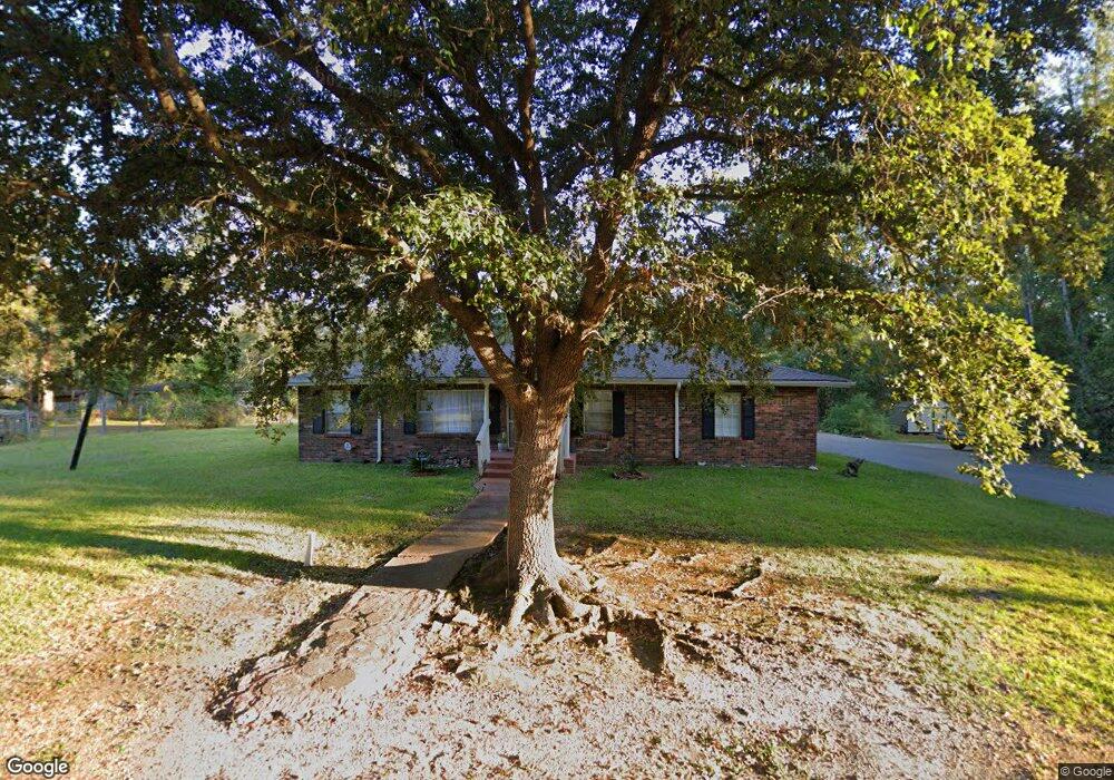 1121 Clarenda St, Picayune, MS 39466 - photo 1