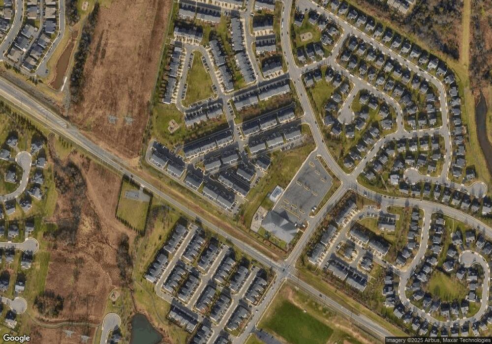 25337 Curiosity Square unit 12D, Aldie, VA 20105 - photo 1