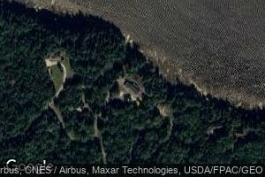 6 Shore Ln, Winterport, ME 04496