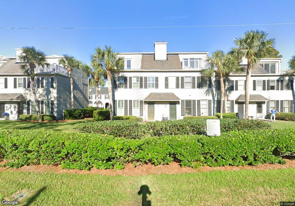 1035 Beachview Dr unit 18, Saint Simons Island, GA 31522 - photo 1