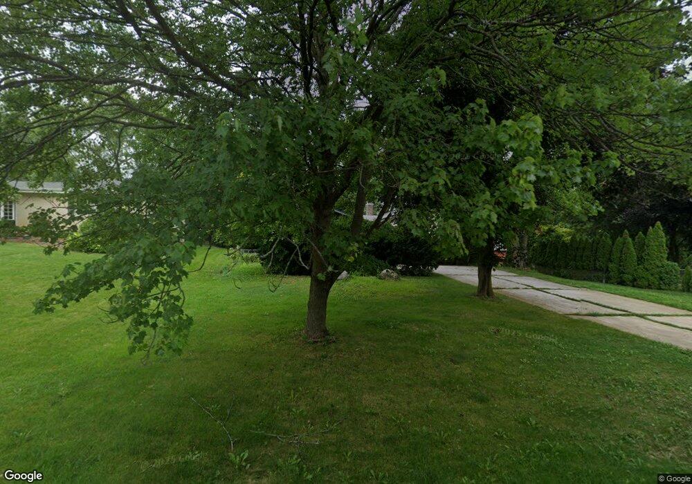 1222 Laurel Ln, Schaumburg, IL 60193 - photo 1