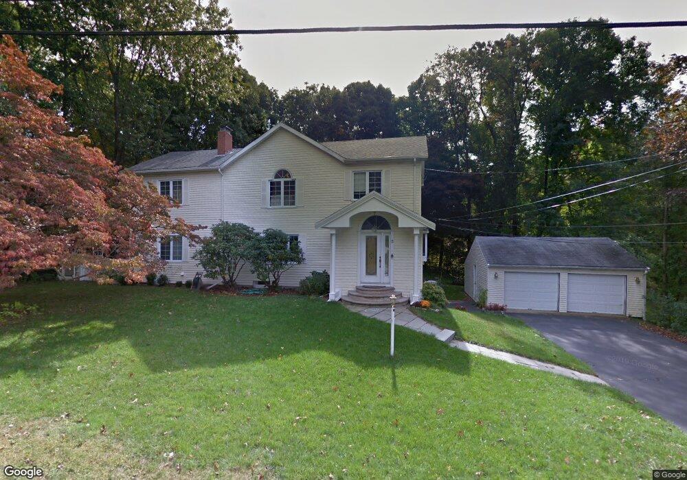 5 Redcoat Ln, Lexington, MA 02420 - photo 1