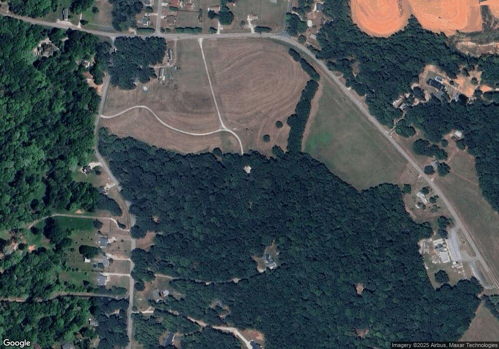 962 Bill Watkins Rd, Hoschton, GA 30548 - photo 1