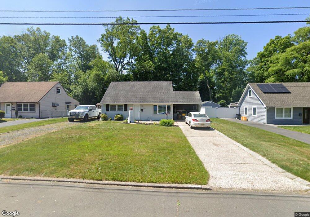 1071 Fireside Ave, Ewing, NJ 08618 - photo 1