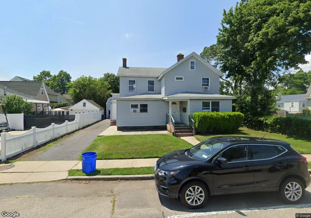 214 Bedell St, Freeport, NY 11520 - photo 1