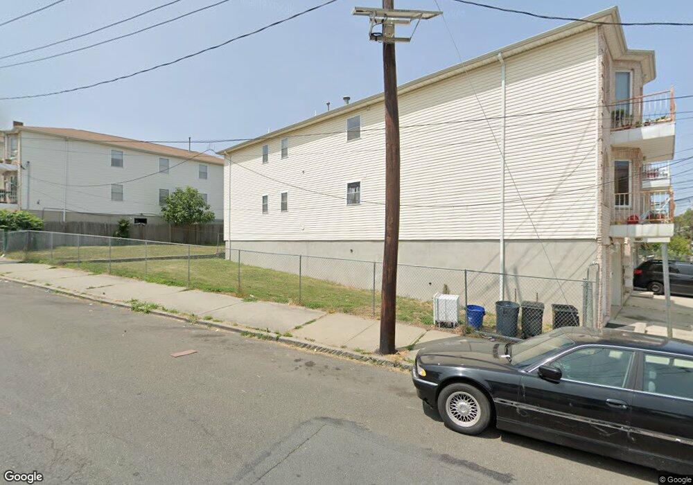 239 Clerk St unit 2, Jc, Bergen-Lafayett, NJ 07034 - photo 1