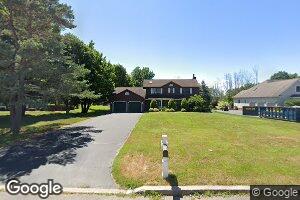 8 Country Ln, Oswego, NY 13126