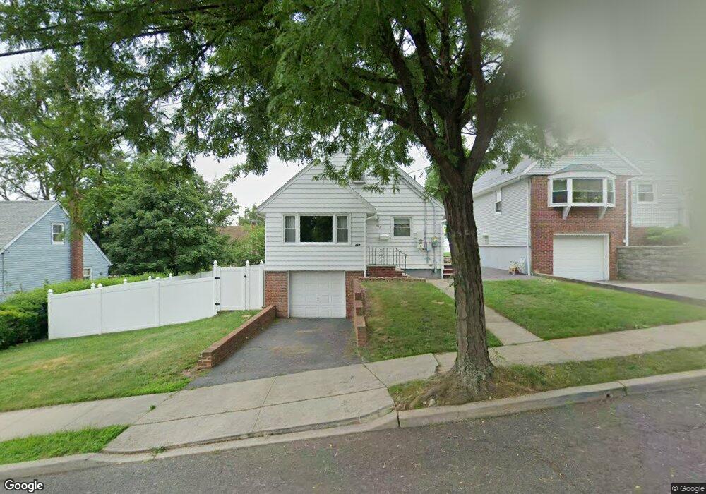 462 Jefferson Ave, Hasbrouck Heights, NJ 07604 - photo 1