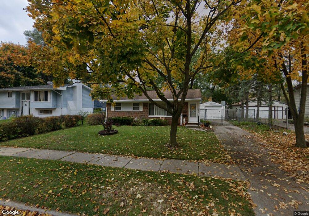 4000 Wainwright Ave, Lansing, MI 48911 - photo 1