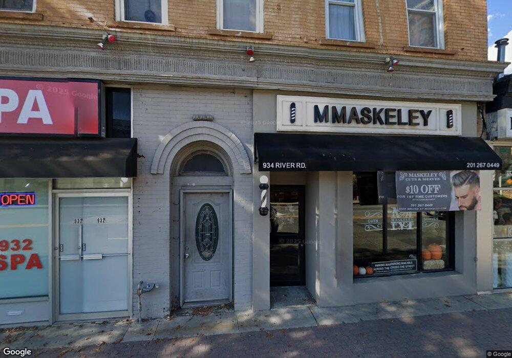 932 River Rd, Edgewater, NJ 07020 - photo 1