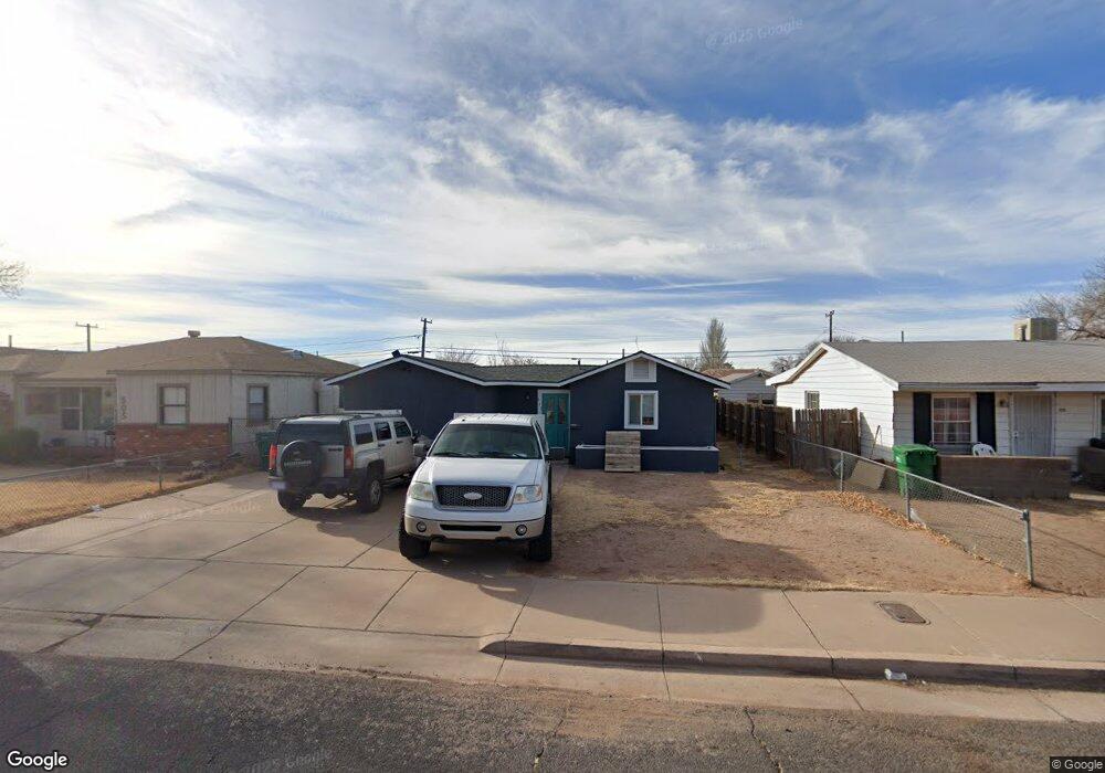 513 Henderson St, Winslow, AZ 86047 - photo 1