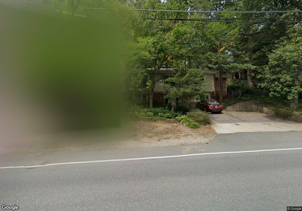 6705 Goldsboro Rd, Bethesda, MD 20817 - photo 1