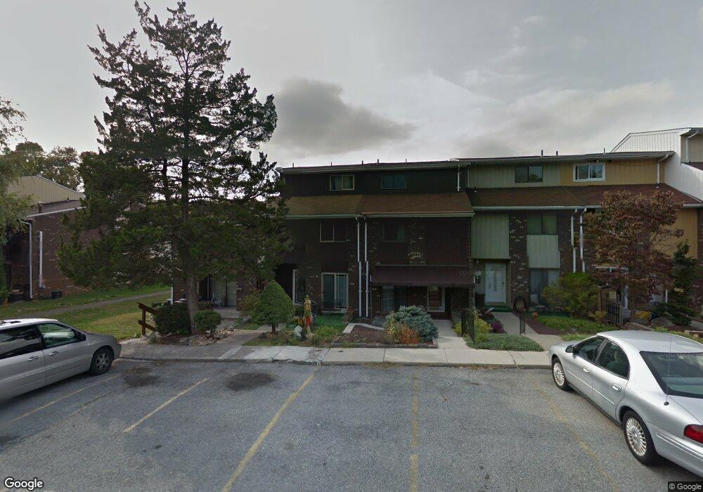 1556 Creekside Rd, Whitehall, PA 18052 - photo 1