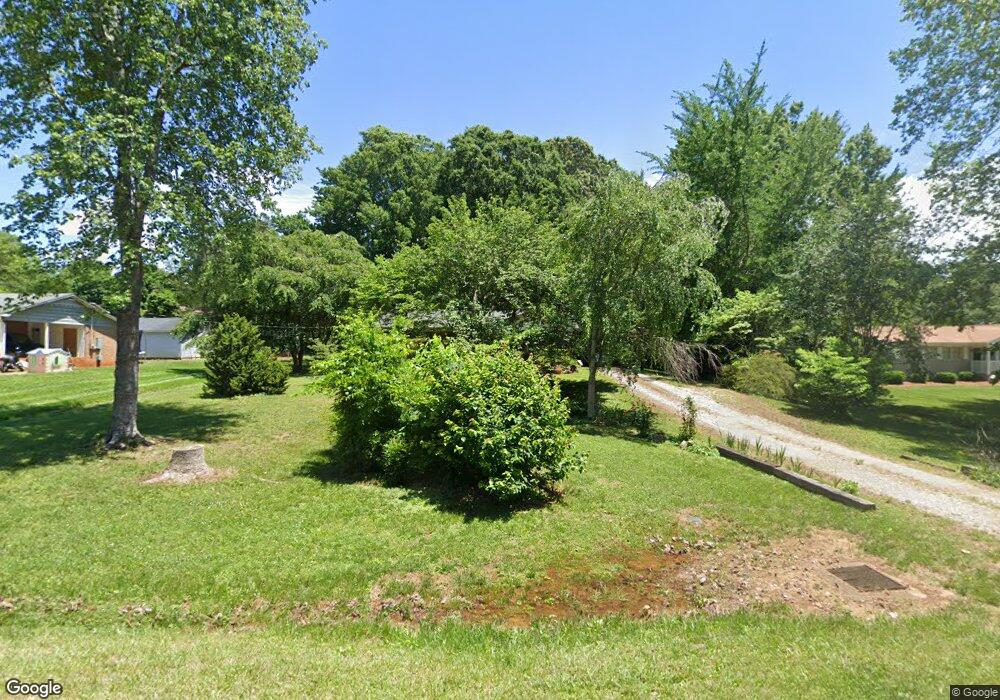 108 Victoria Dr, Statesville, NC 28625 - photo 1