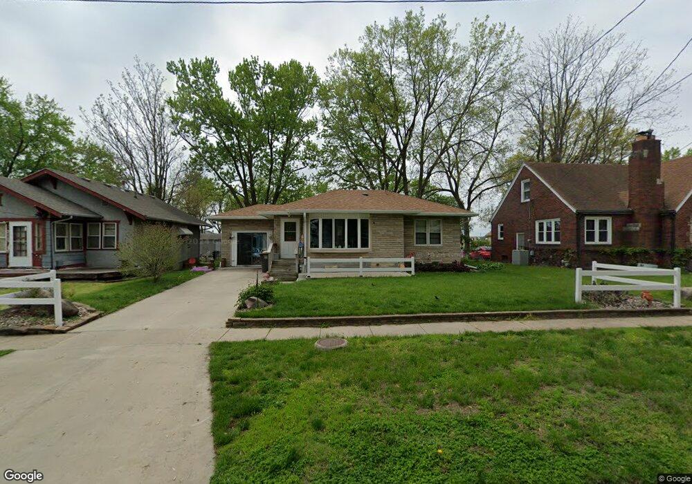 2111 Capitol Ave, Des Moines, IA 50317 - photo 1