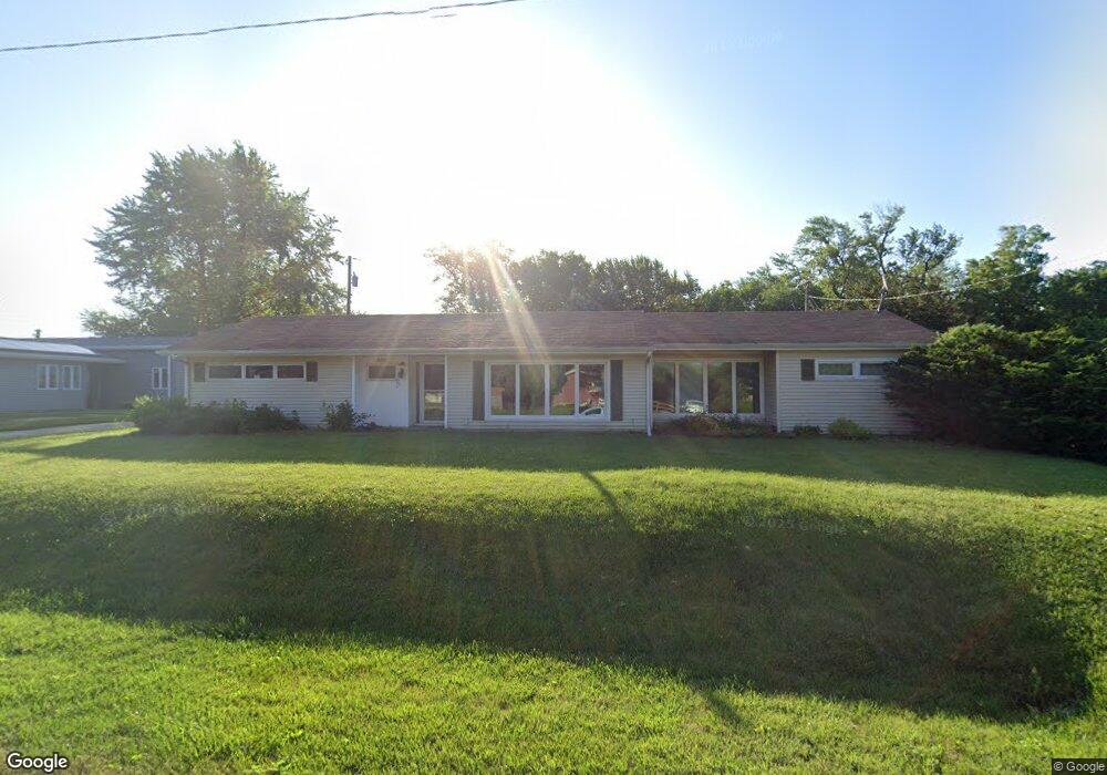 6219 Fair Ave, Davenport, IA 52806 - photo 1