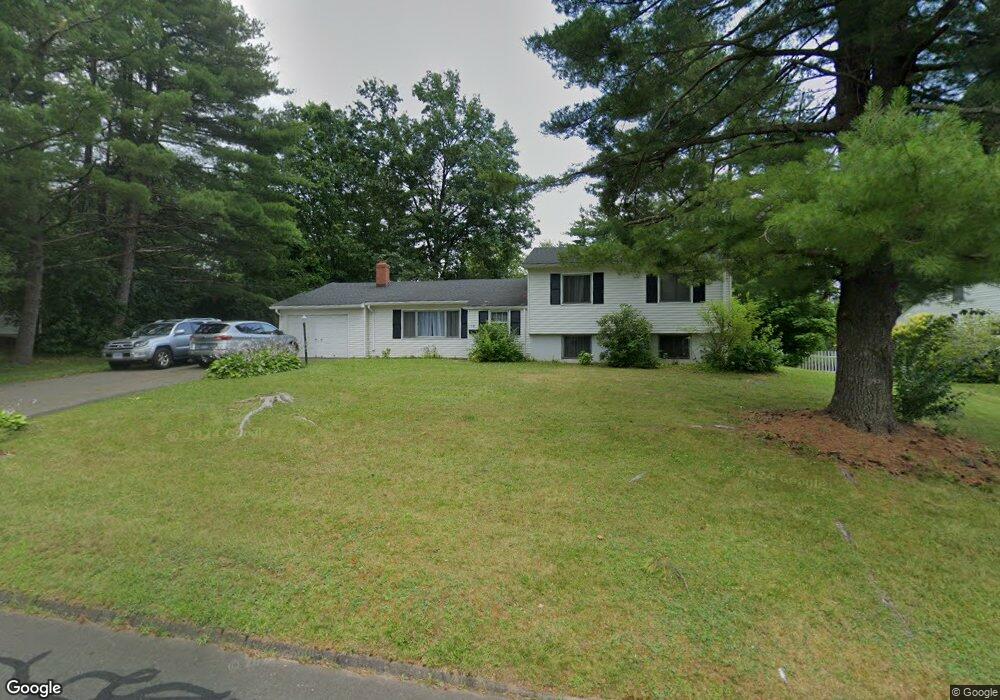 10 Craigmore Rd, Bloomfield, CT 06002 - photo 1