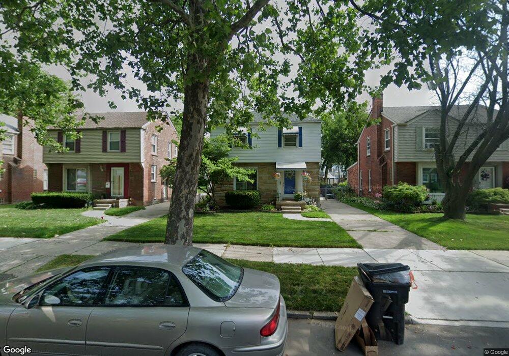 5696 Lannoo St, Grosse Pointe, MI 48236 - photo 1