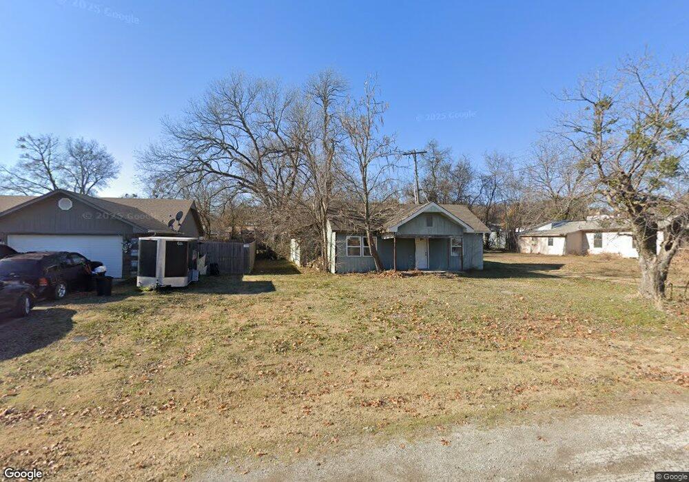 107 N Osage Ave, Beggs, OK 74421 - photo 1