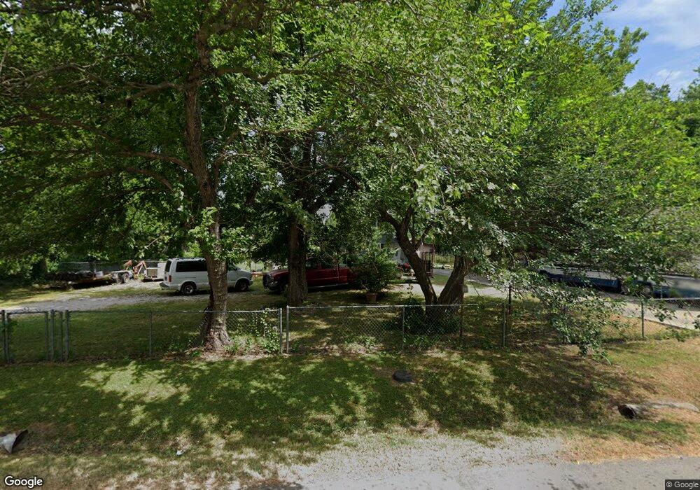 219 E Elm St, Skiatook, OK 74070 - photo 1