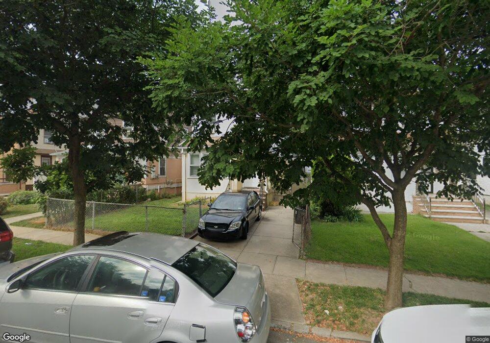 10026 205th St, Hollis, NY 11423 - photo 1