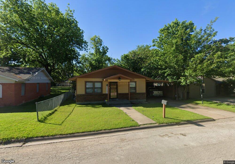 307 Marengo St, Cleburne, TX 76033 - photo 1