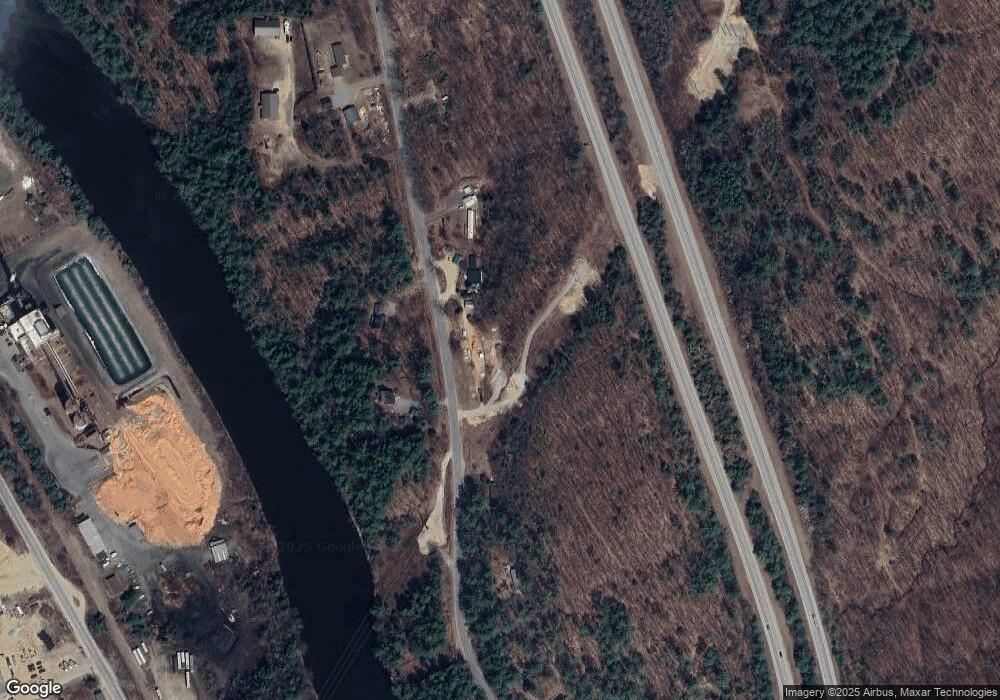 76 N Ashland Rd, Ashland, NH 03217 - photo 1