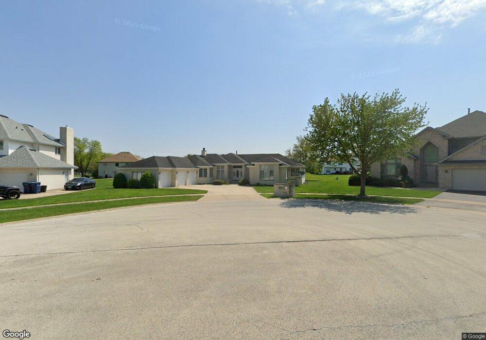 636 Primrose Cir, Matteson, IL 60443 - photo 1