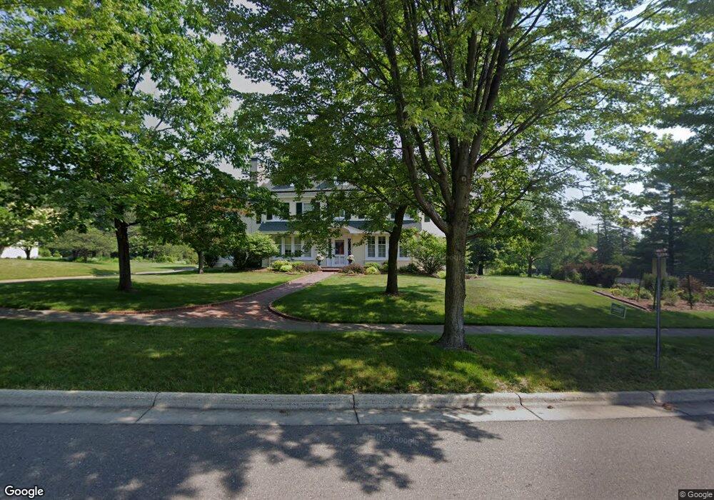 404 N Hawthorne Rd, Duluth, MN 55812 - photo 1