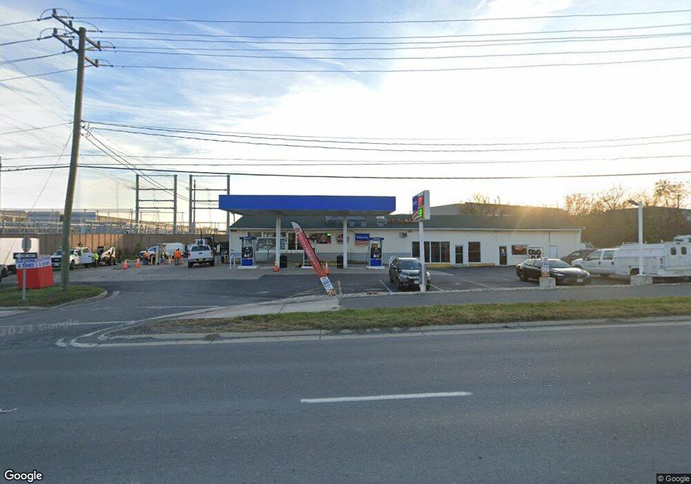 43673 John Mosby Hwy, Chantilly, VA 20152 - photo 1