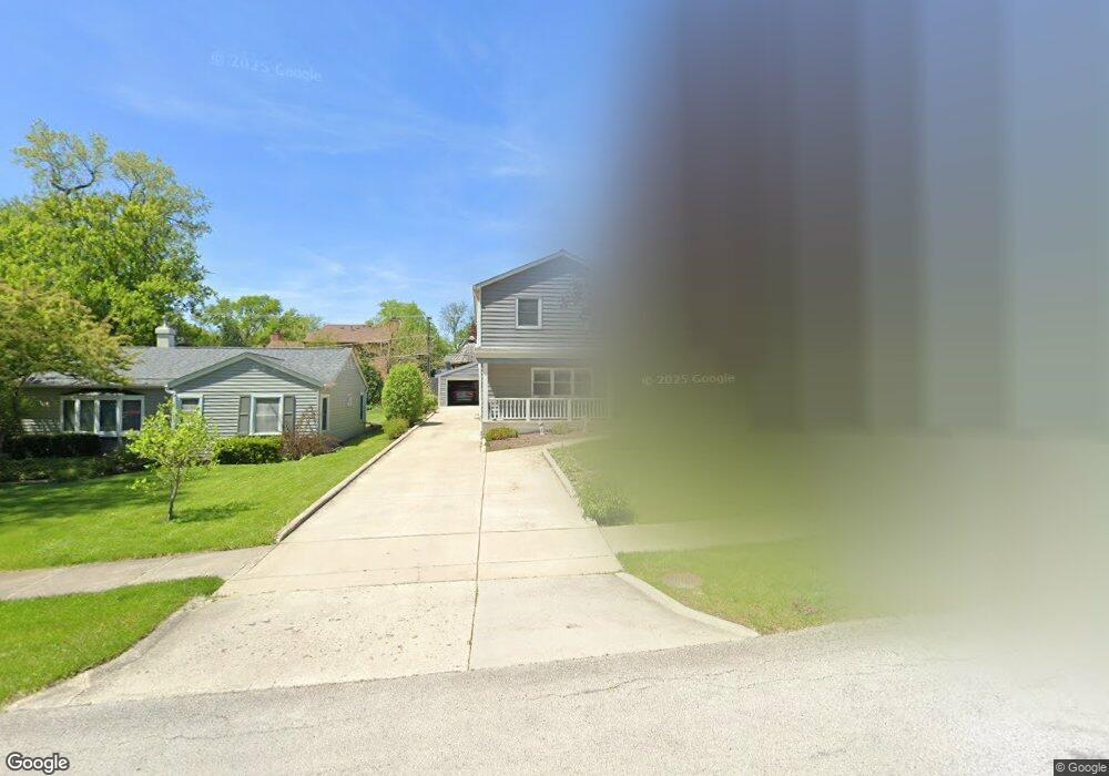 210 N Pierce Ave, Wheaton, IL 60187 - photo 1