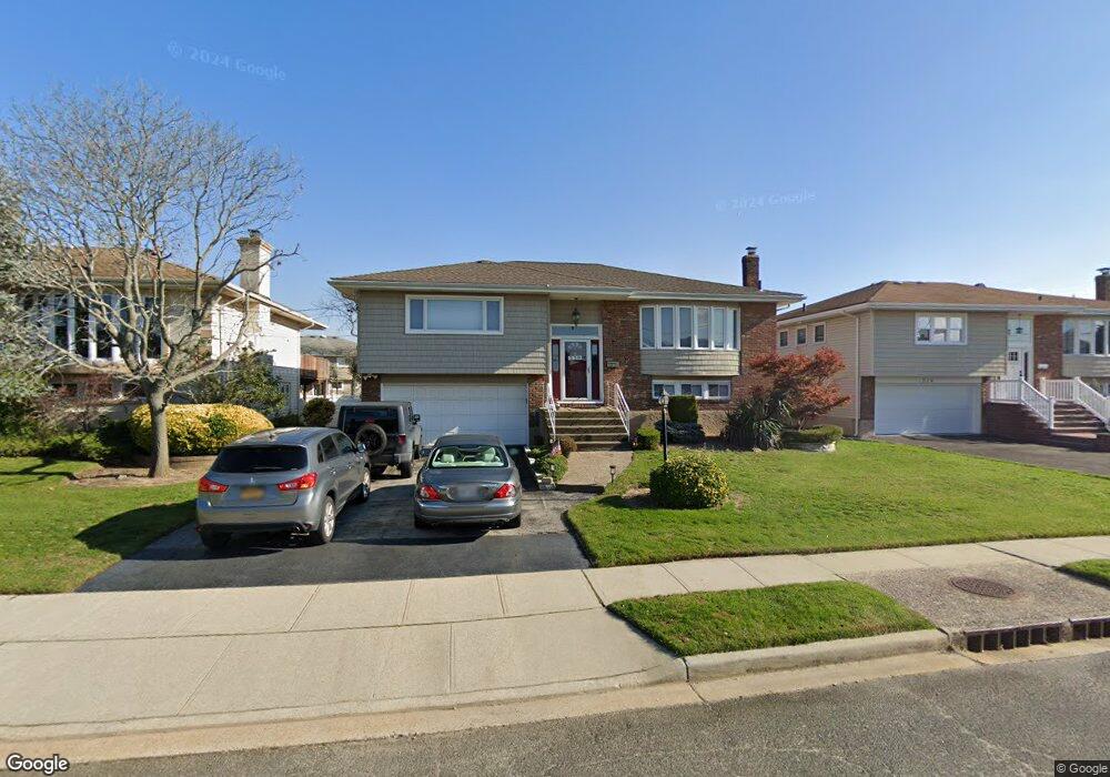 230 Links Dr W, Oceanside, NY 11572 - photo 1