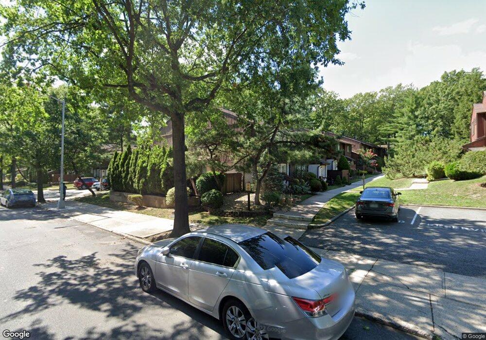 1806 Forest Hill Rd unit 91, Staten Island, NY 10314 - photo 1