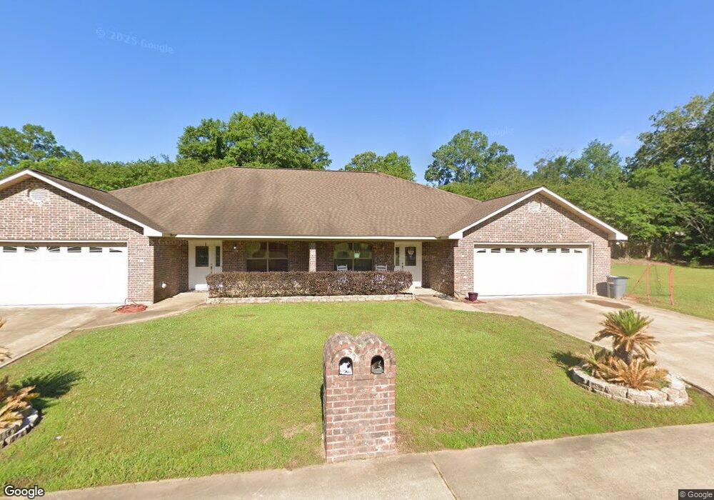 215 Davis Dr, Pineville, LA 71360 - photo 1