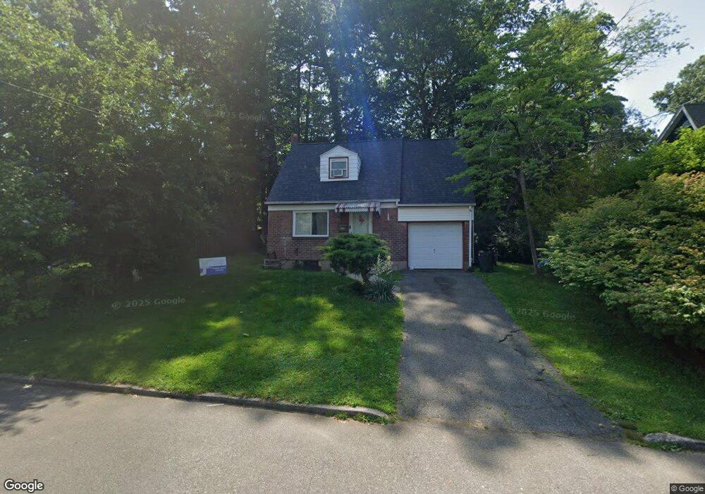 71 Roosevelt St, Cresskill, NJ 07626 - photo 1