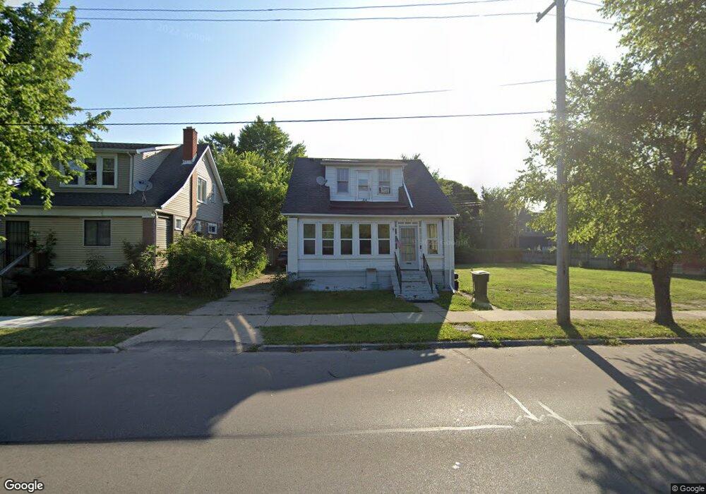 1276 Alter Rd, Detroit, MI 48215 - photo 1