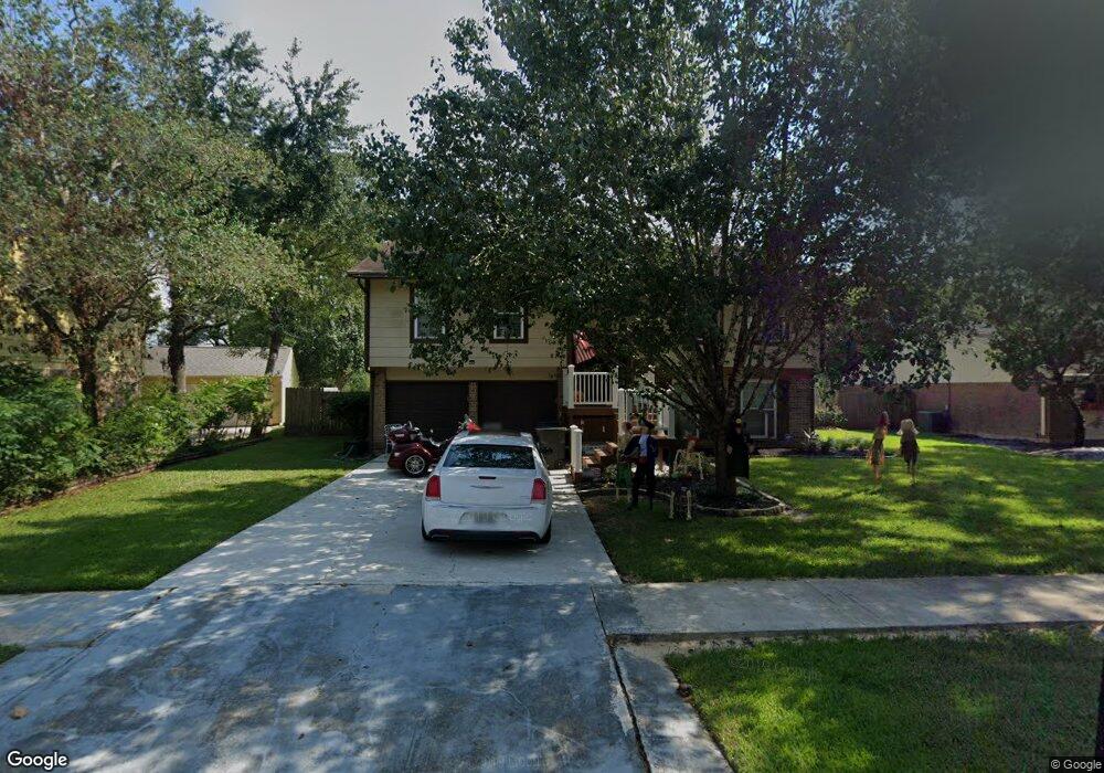 239 E Castle Harbour Dr, Friendswood, TX 77546 - photo 1