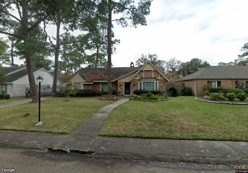 10006 Doliver Dr, Houston, TX 77042 - photo 1