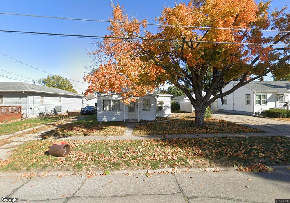 730 E 10th St N, Newton, IA 50208 - photo 1