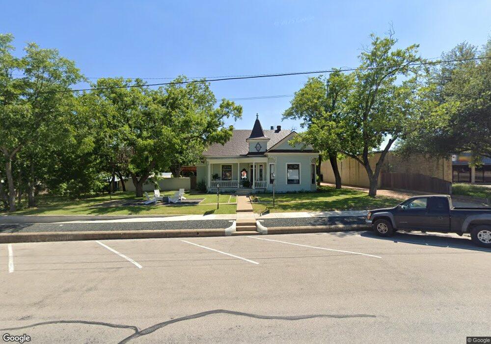 619 W Main St unit 6, Fredericksburg, TX 78624 - photo 1